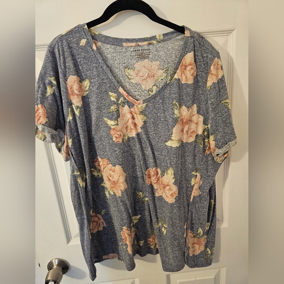 Lane Bryant Tops - Lane Bryant Tee